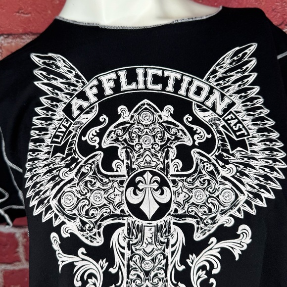 Affliction Women’s Graphic Baby Tee -Size: XL -NWOT - Picture 3 of 11
